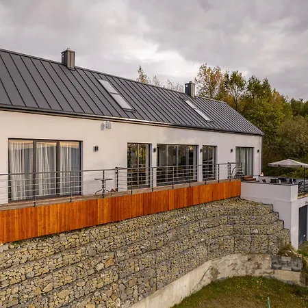 Dabrowka W Winiarni * Dabrowka Szczepanowska