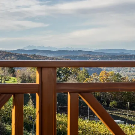 Dabrowka W Winiarni Dabrowka Szczepanowska