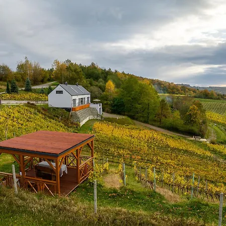 Tatil Evi Dabrowka W Winiarni *