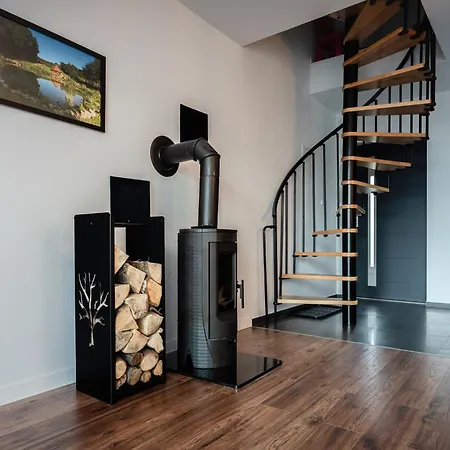 Dabrowka W Winiarni Tatil Evi Dabrowka Szczepanowska