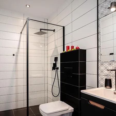 Dabrowka W Winiarni Dabrowka Szczepanowska