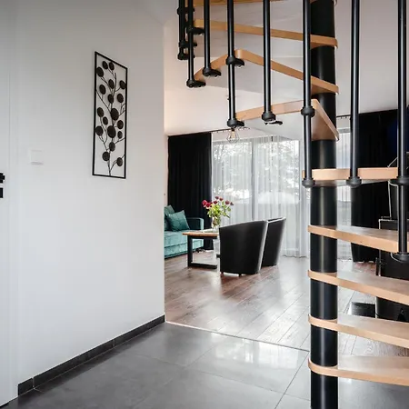 Dabrowka W Winiarni Tatil Evi